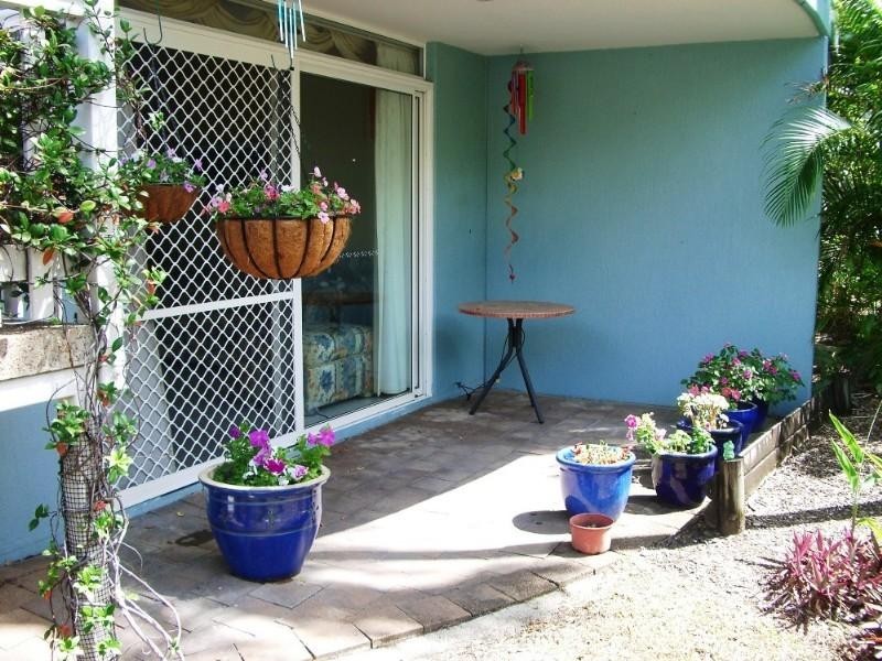 Holloways Beach QLD 4878