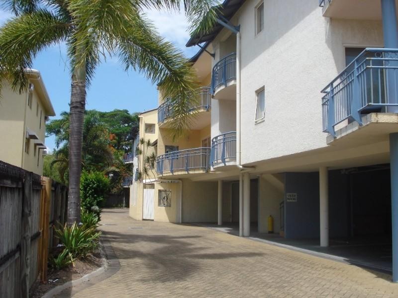 Cairns QLD 4870