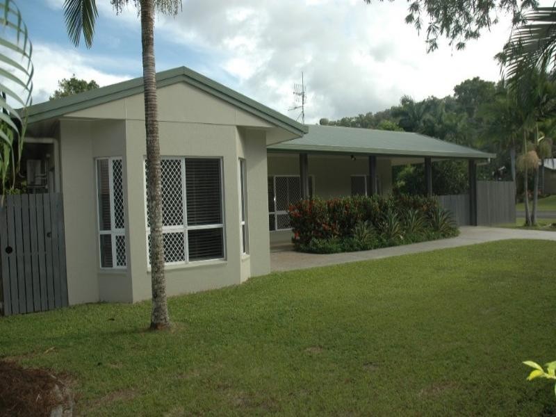 Clifton Beach QLD 4879