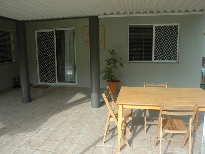 Clifton Beach QLD 4879