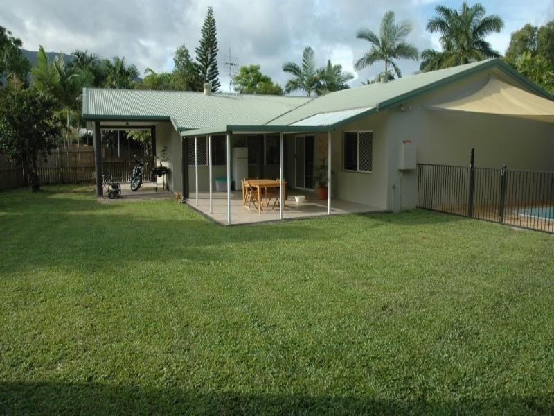 Clifton Beach QLD 4879