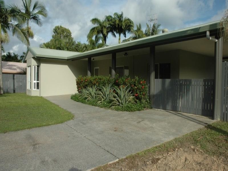 Clifton Beach QLD 4879