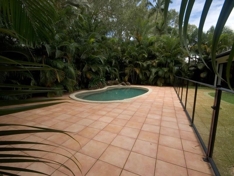 20 Batt Street, Clifton Beach QLD 4879
