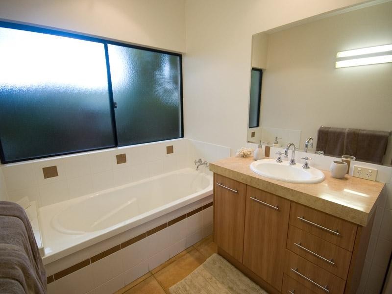 20 Batt Street, Clifton Beach QLD 4879