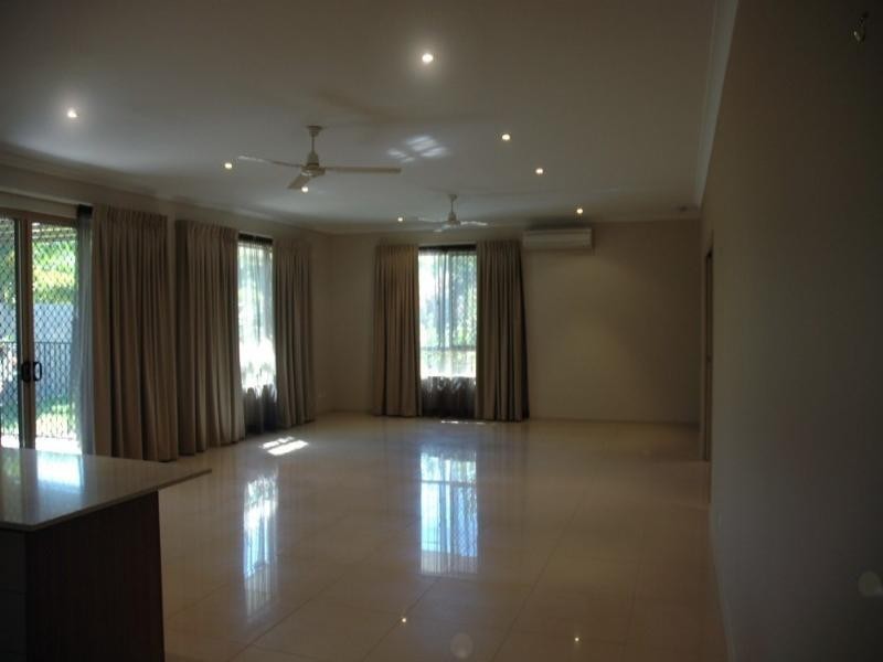 Kewarra Beach QLD 4879