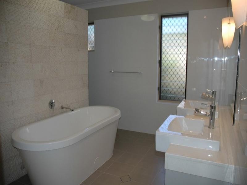 Kewarra Beach QLD 4879