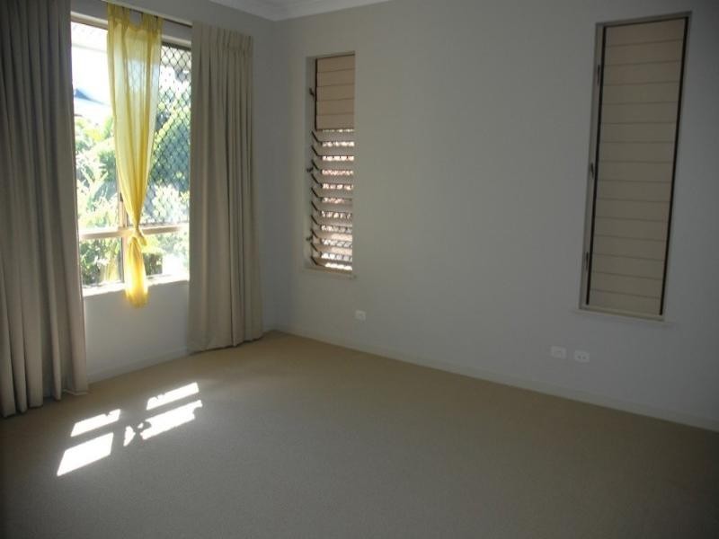 Kewarra Beach QLD 4879