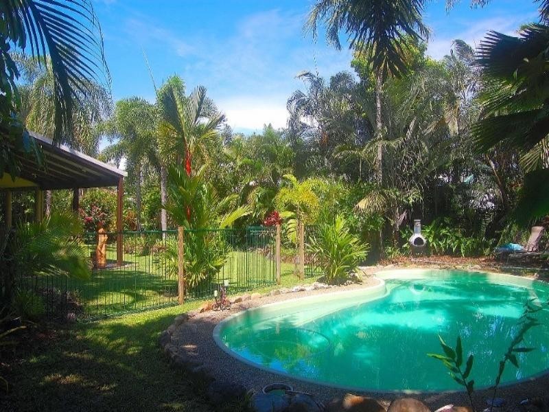 Kewarra Beach QLD 4879