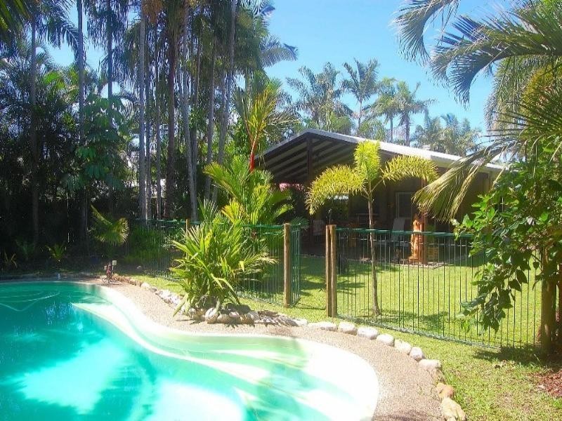 Kewarra Beach QLD 4879