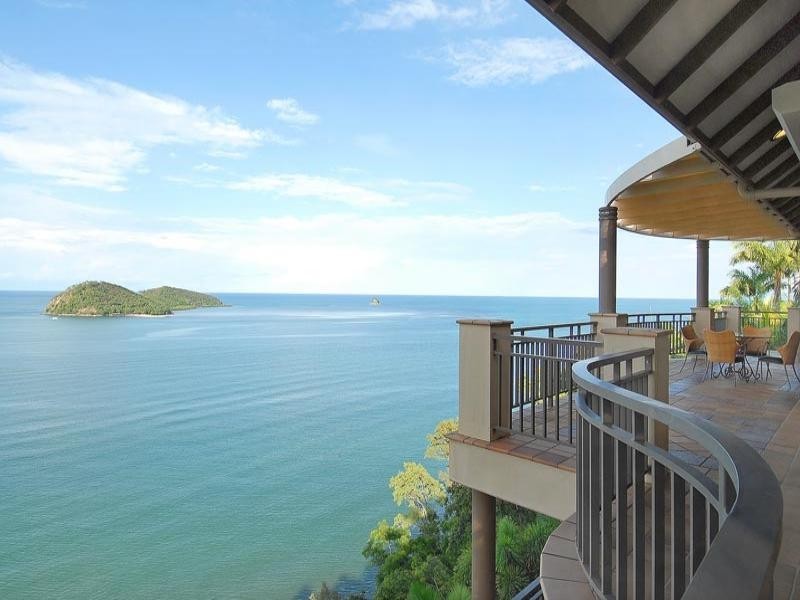 Palm Cove QLD 4879