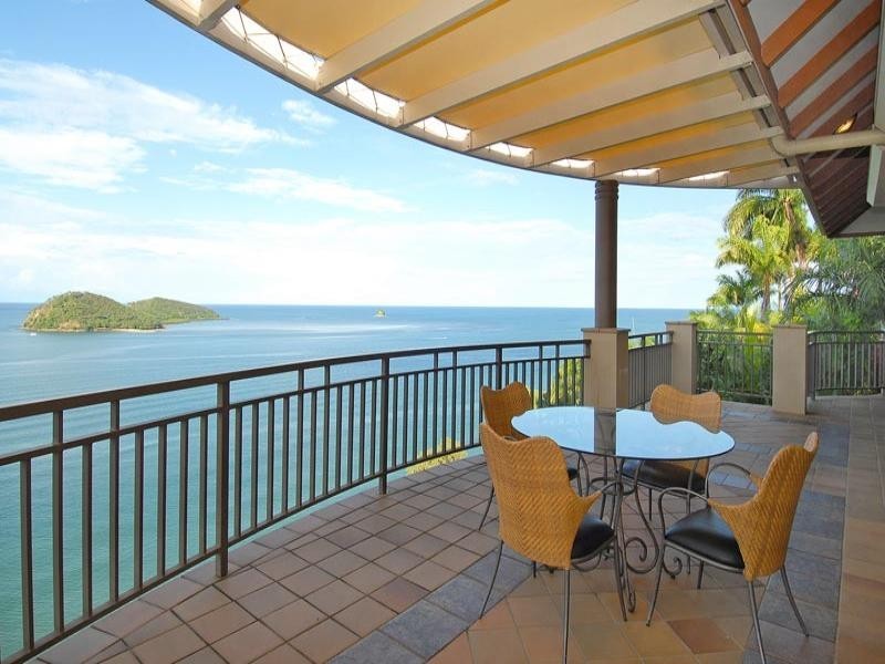 Palm Cove QLD 4879