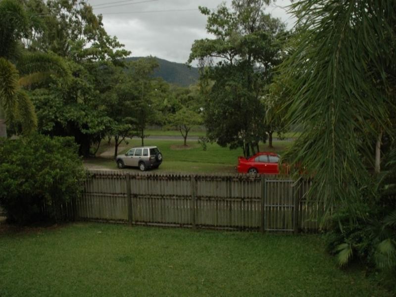 Clifton Beach QLD 4879