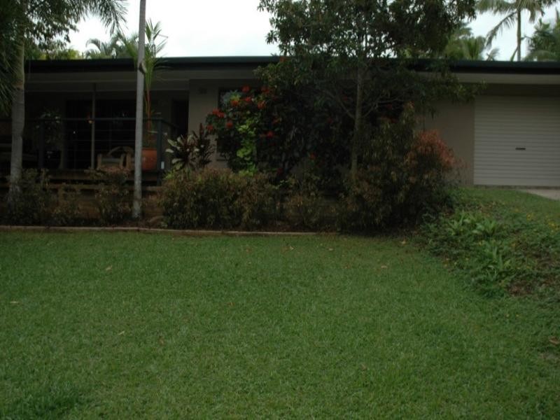 Clifton Beach QLD 4879