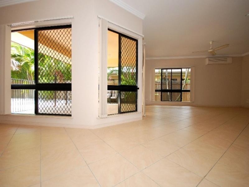 Kewarra Beach QLD 4879