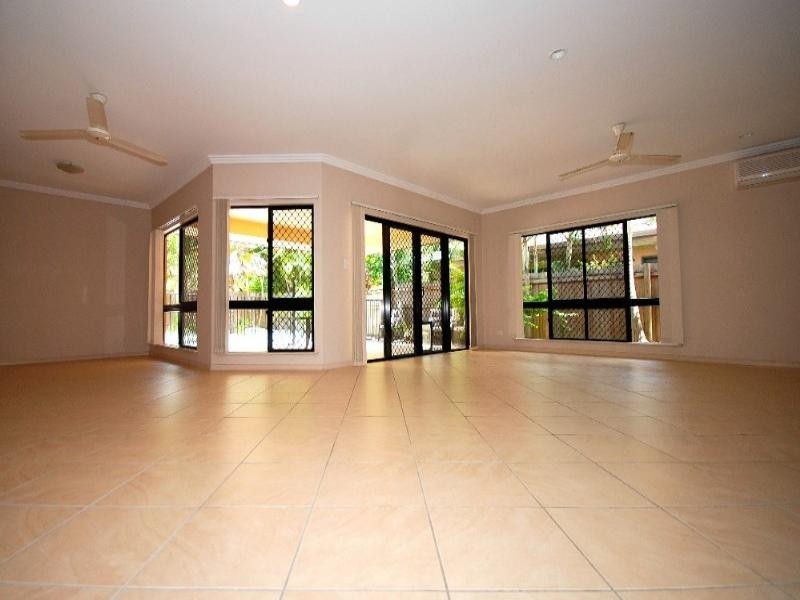 Kewarra Beach QLD 4879