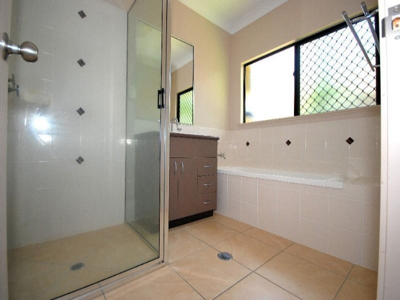 Kewarra Beach QLD 4879