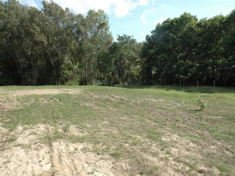 Clifton Beach QLD 4879