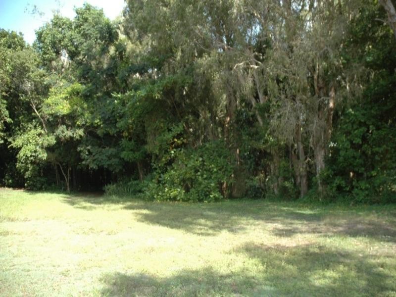 Clifton Beach QLD 4879