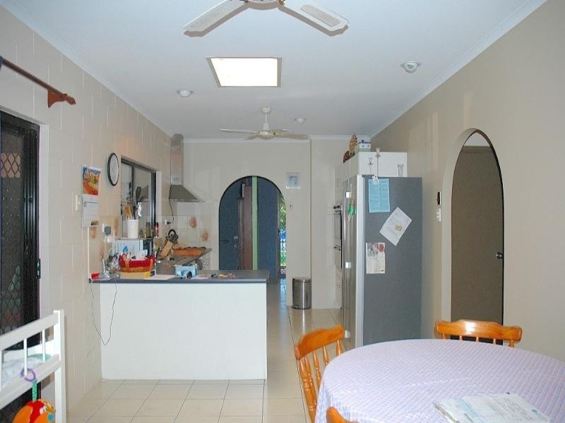 7 Carbeen Close, Holloways Beach QLD 4878