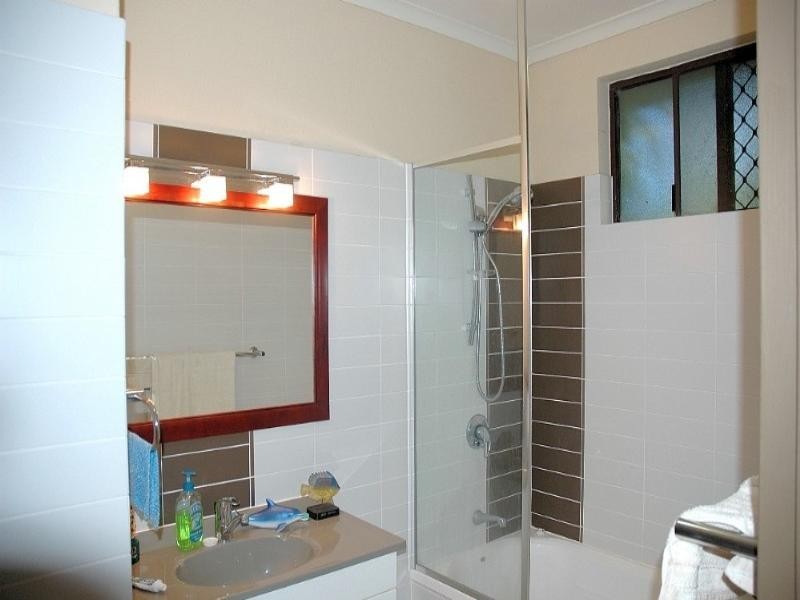 7 Carbeen Close, Holloways Beach QLD 4878