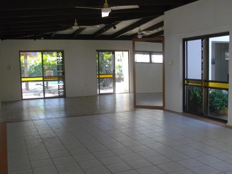 Yorkeys Knob QLD 4878