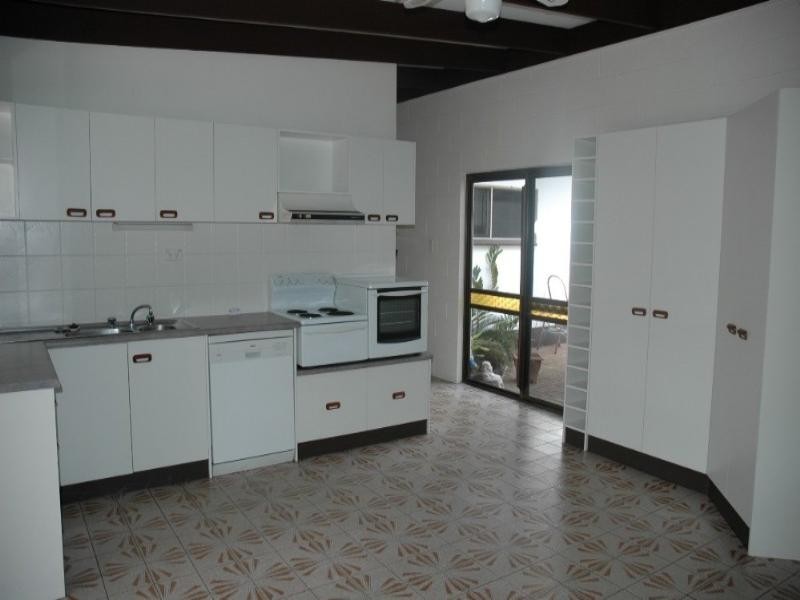 Yorkeys Knob QLD 4878