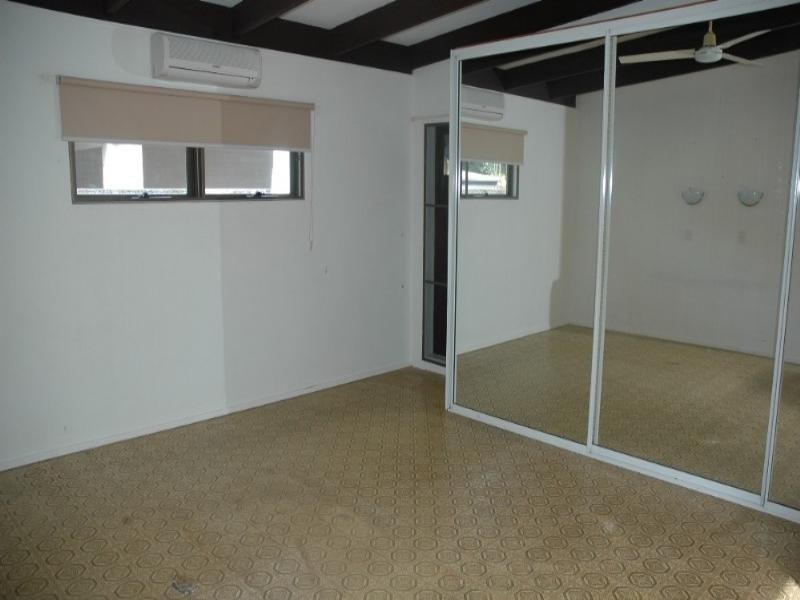 Yorkeys Knob QLD 4878