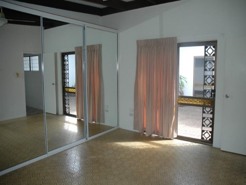 Yorkeys Knob QLD 4878