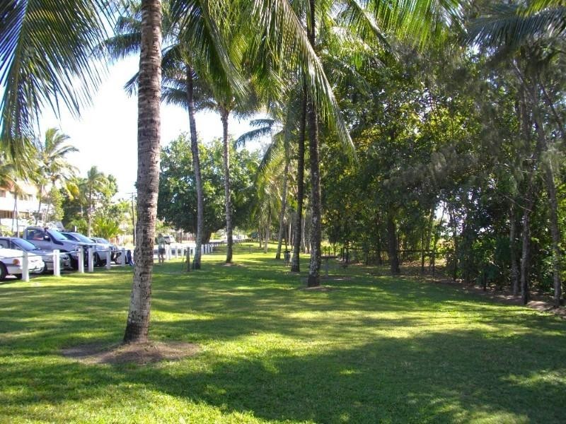 Yorkeys Knob QLD 4878