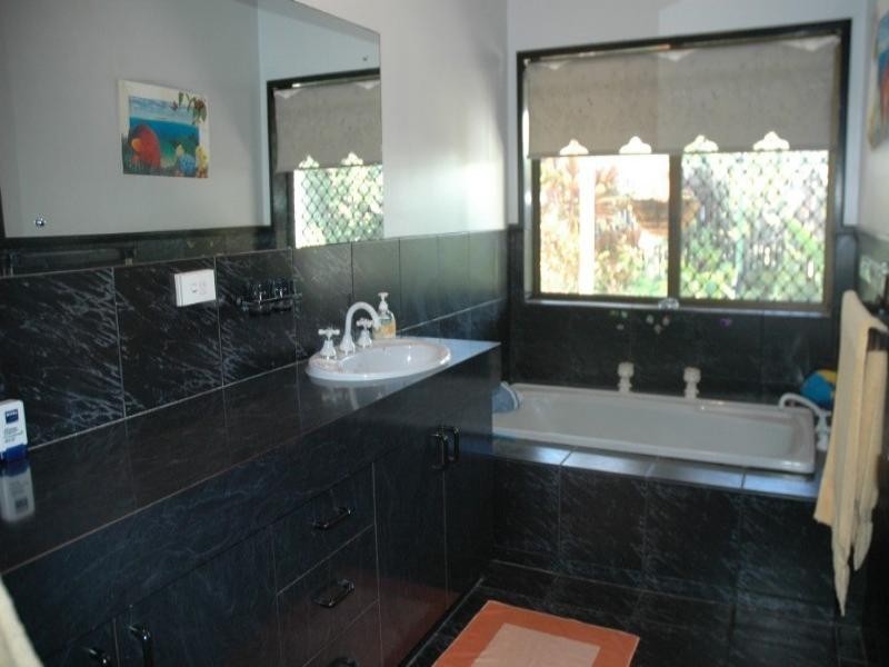 2 Escape Close, Clifton Beach QLD 4879