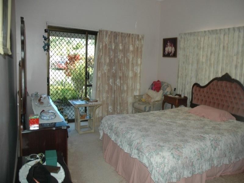 2 Escape Close, Clifton Beach QLD 4879