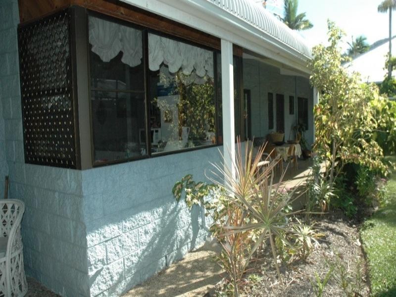 2 Escape Close, Clifton Beach QLD 4879