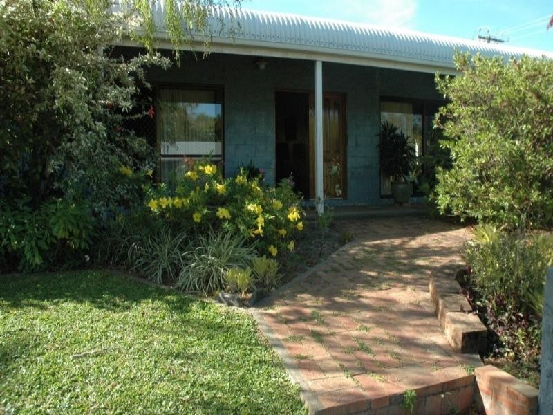2 Escape Close, Clifton Beach QLD 4879