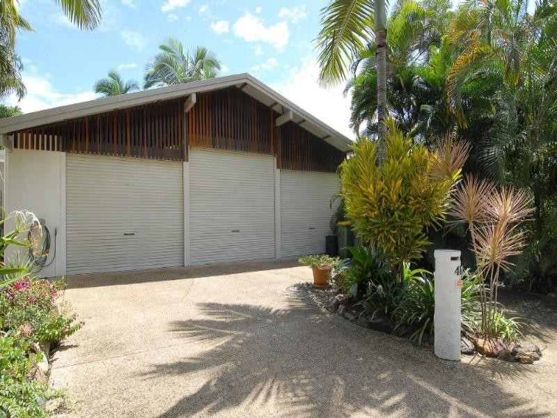 41 Willow Street, Holloways Beach QLD 4878