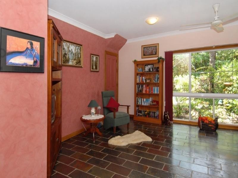 41 Willow Street, Holloways Beach QLD 4878