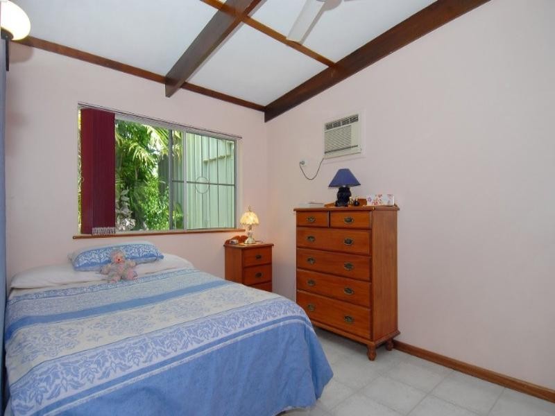 41 Willow Street, Holloways Beach QLD 4878