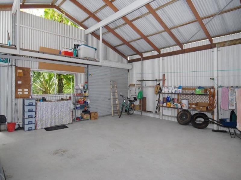 41 Willow Street, Holloways Beach QLD 4878