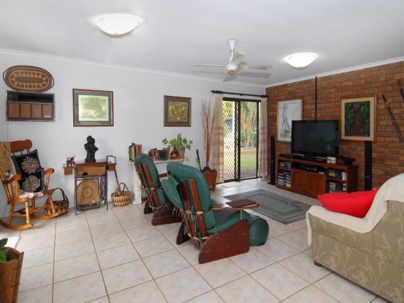 12 Stanton Road, Smithfield QLD 4878