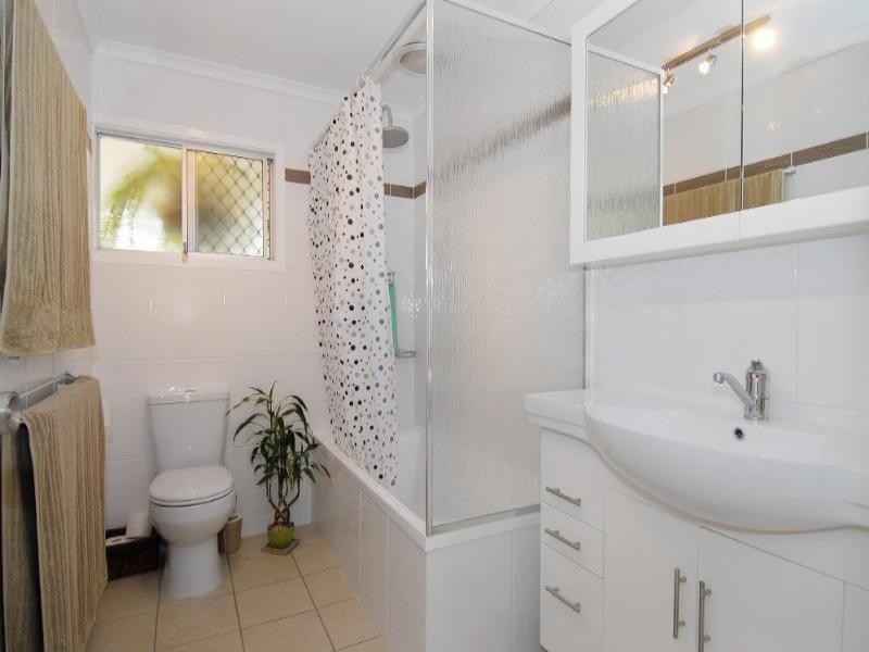 12 Stanton Road, Smithfield QLD 4878