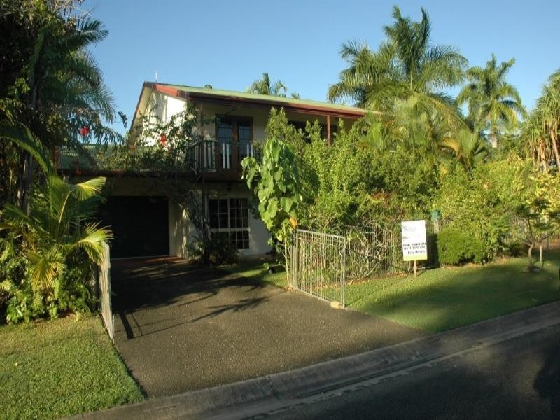 8 Carrum Close, Kewarra Beach QLD 4879