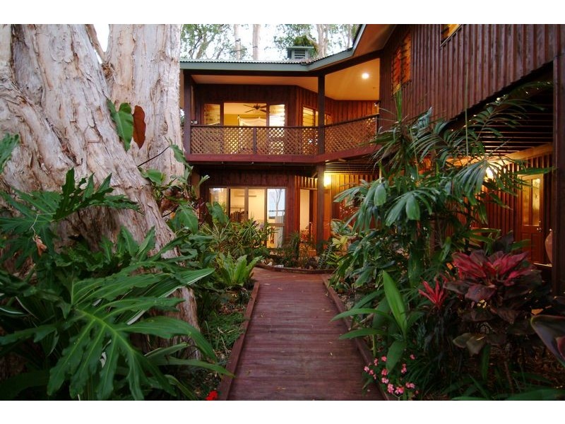 Clifton Beach QLD 4879