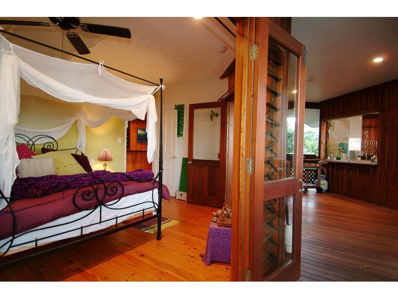 Clifton Beach QLD 4879