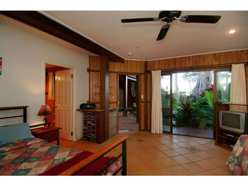 Clifton Beach QLD 4879