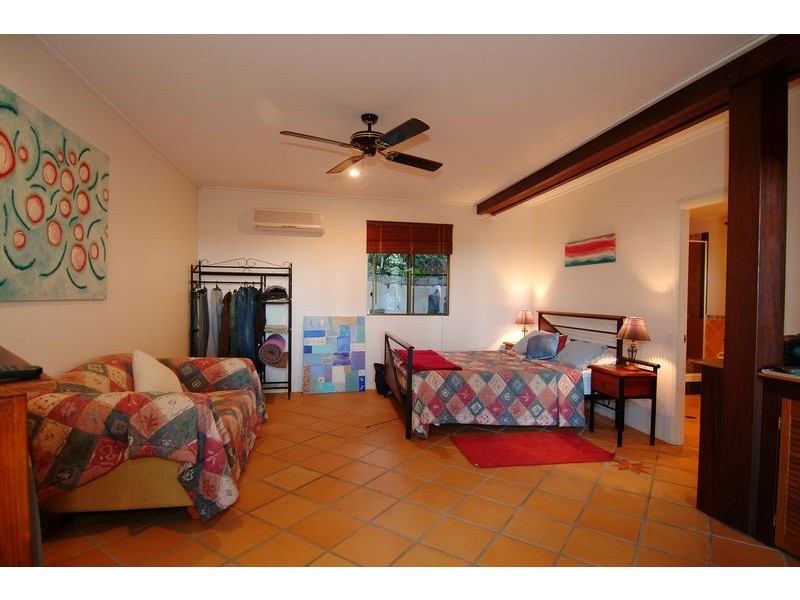 Clifton Beach QLD 4879