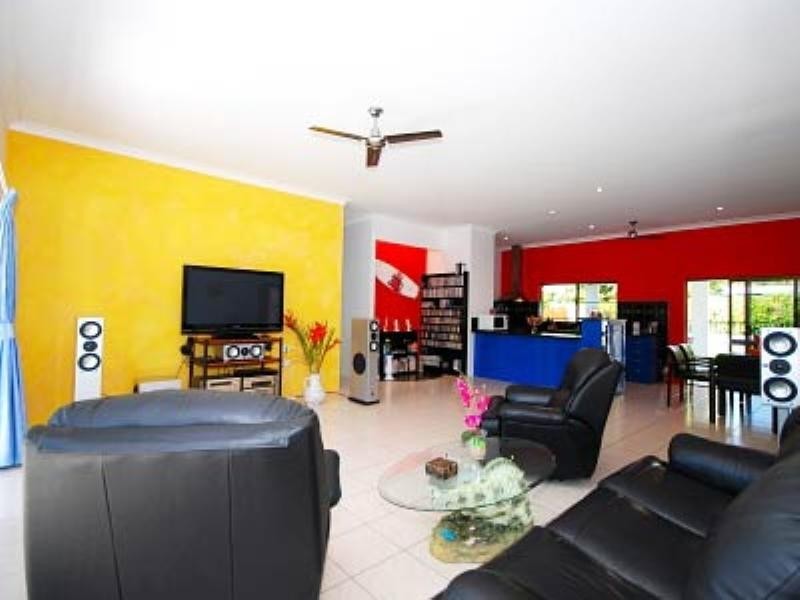 63 Terebra Street, Palm Cove QLD 4879