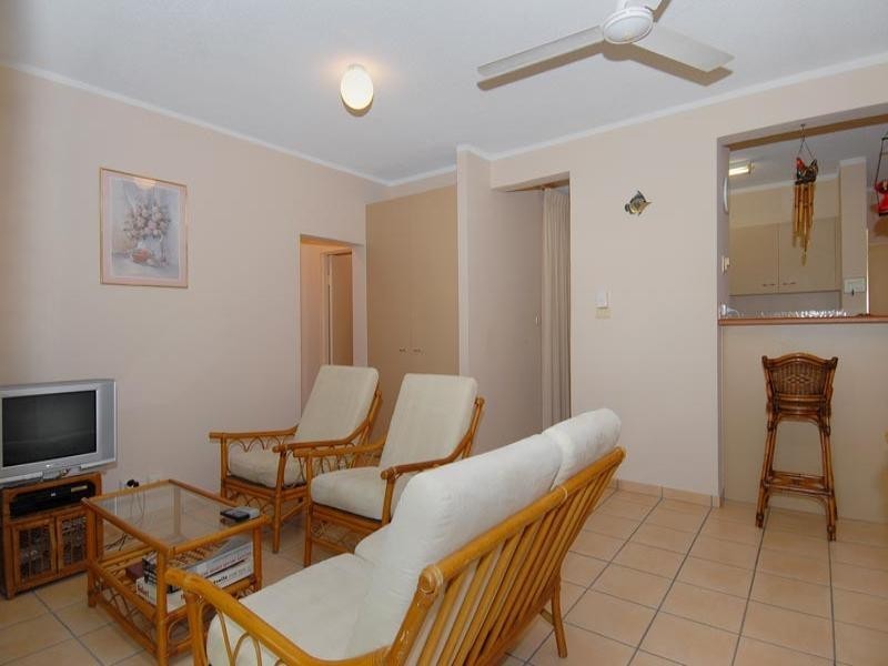 1/5 Amphora Street, Palm Cove QLD 4879