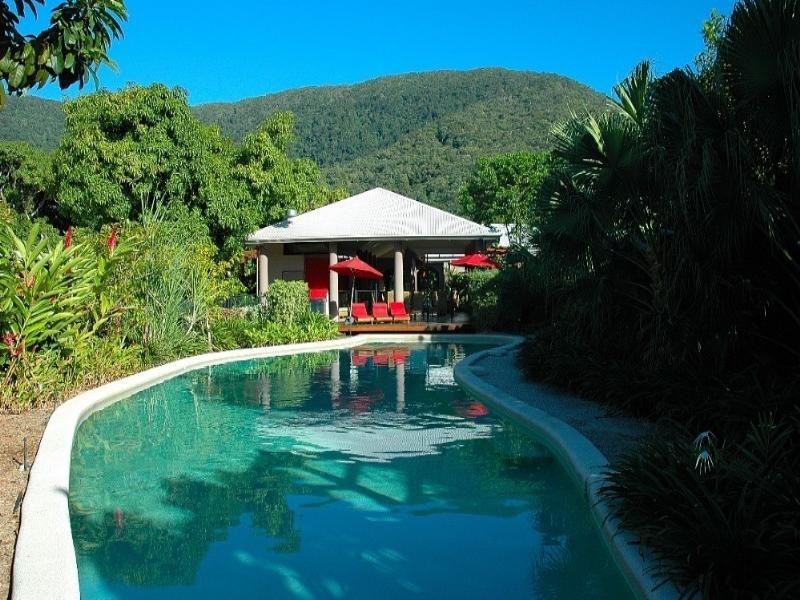 Palm Cove QLD 4879