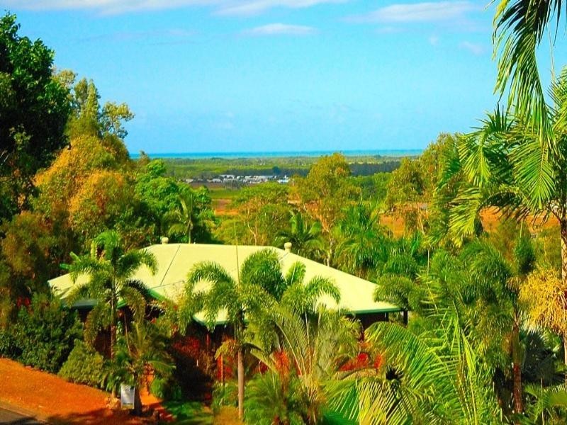 8-12 Darkin Close, Smithfield QLD 4878