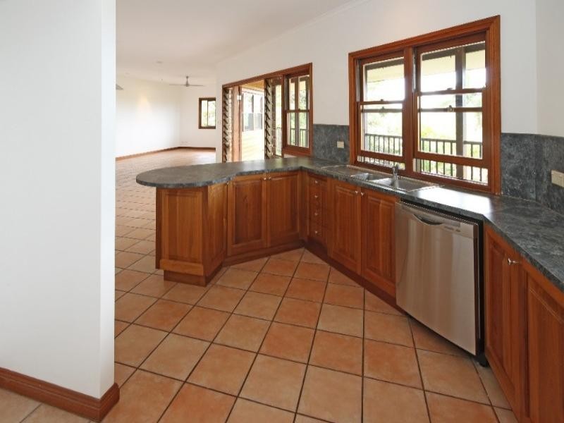 8-12 Darkin Close, Smithfield QLD 4878