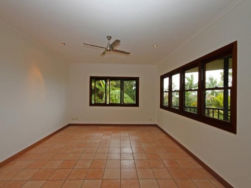 8-12 Darkin Close, Smithfield QLD 4878